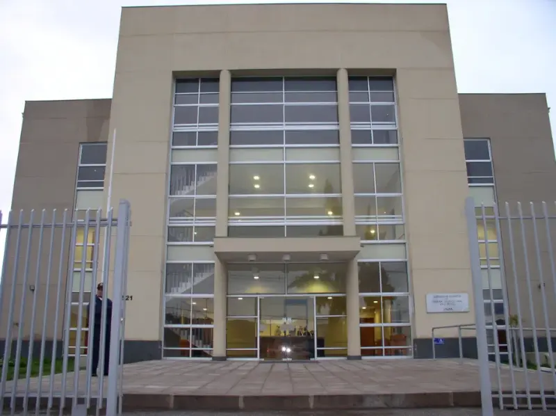 Edificio del Tribunal de Juicio Oral en lo Penal de Colina