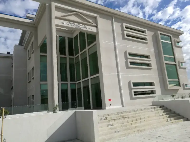 Edificio del Juzgado de Garantía de Linares