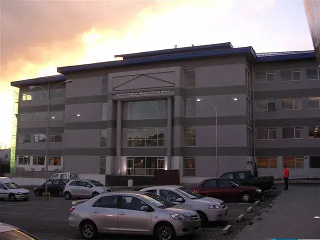 Edificio del 1° Juzgado Civil de Puerto Montt