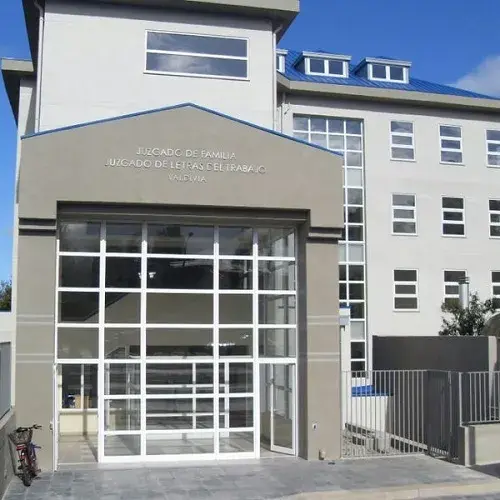 Edificio del Juzgado de Familia de Valdivia