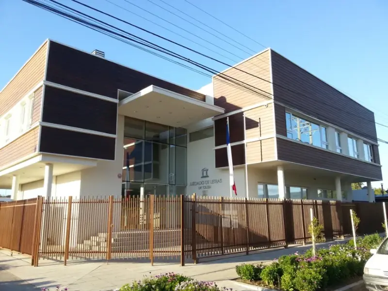 Edificio del Juzgado de Letras y Garantía de Toltén